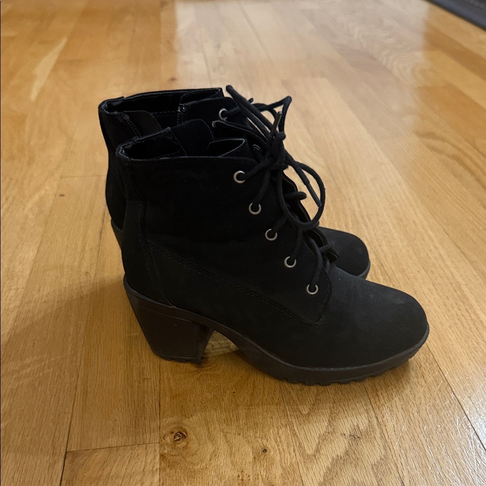 Soda Black Lace-Up Kids Boots